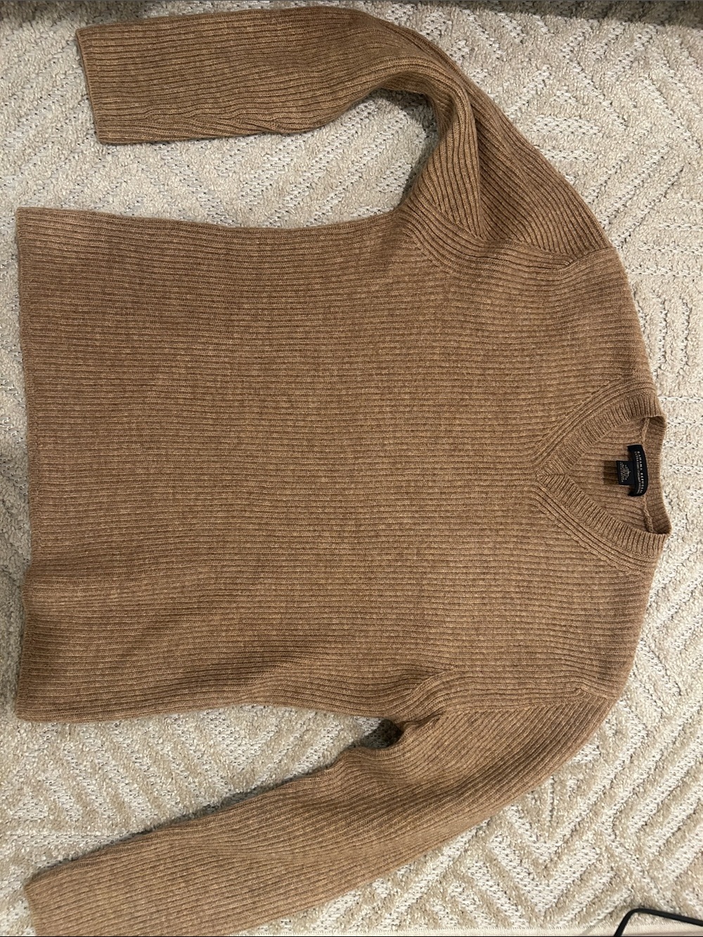 Beautiful Merino Wool Banana Republic Men's V-Neck Ribbed Sweater